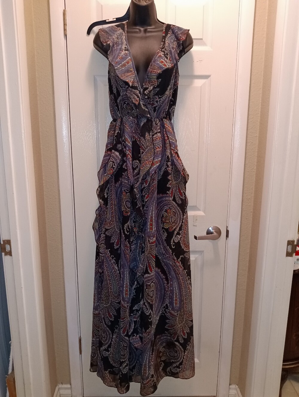 Spy Zone Sleeveless Paisley Ruffle Maxi Dress - Black Multi Size Small